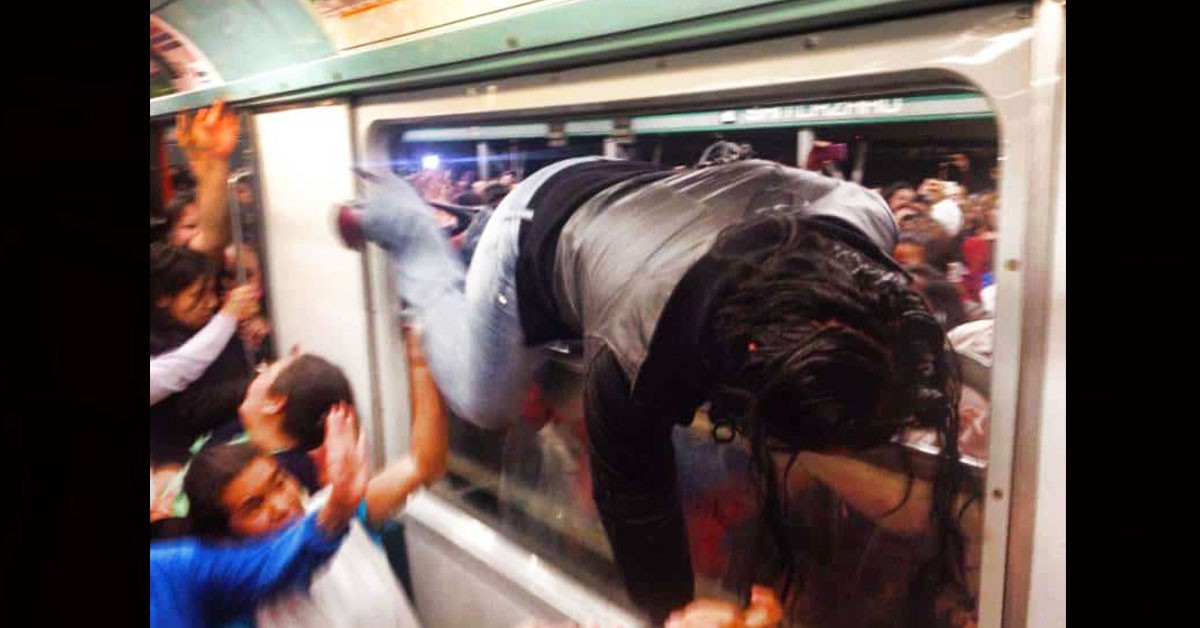 17 cosas súper extrañas que sólo te pueden pasar en el metro